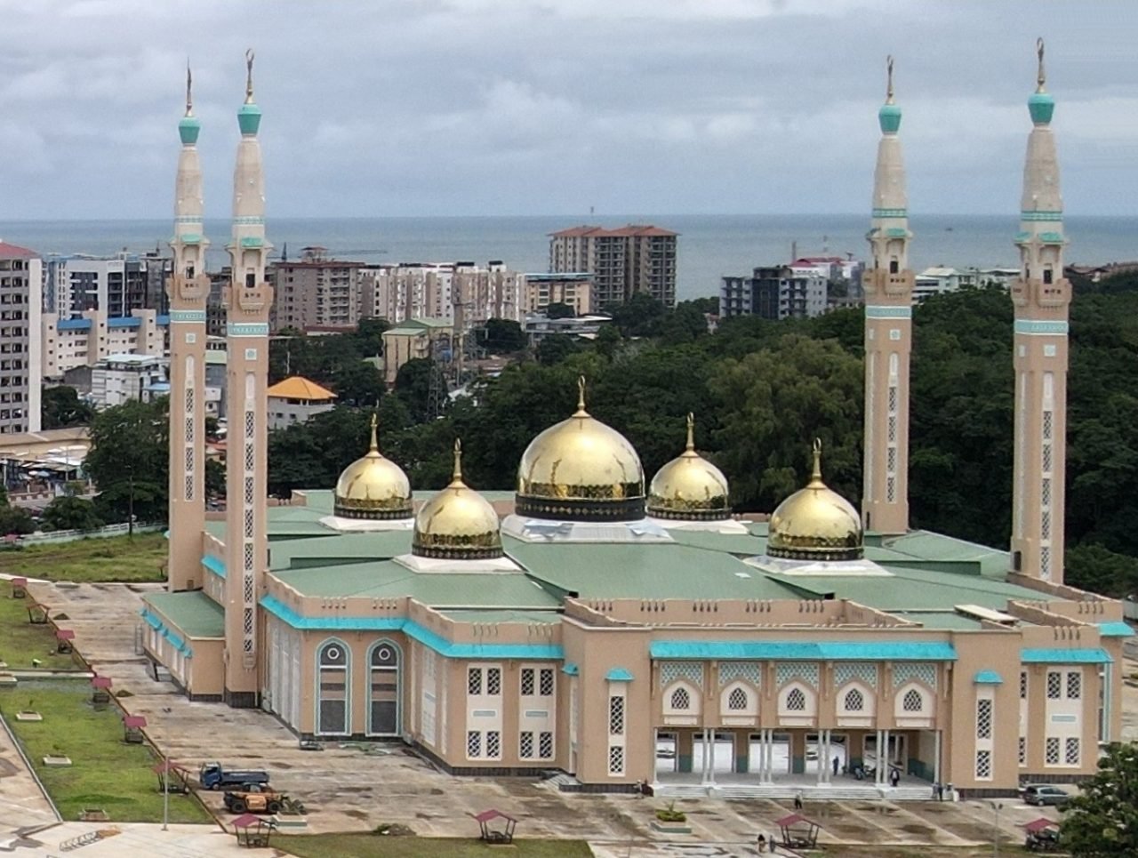 Conakry Grand Mosque - Haunted Places in Guinea - creepyhq