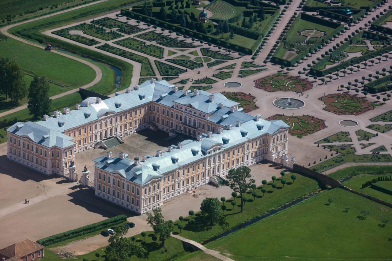 Rundale Palace - Haunted Places in Latvia - creepyhq