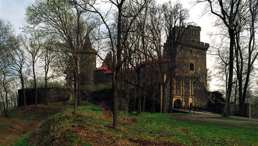 Haunted Locations in Poland - creepyhq