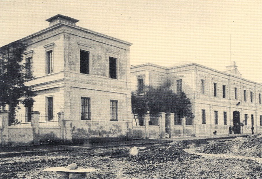 Hospital de Clinicas - Haunted Places in Paraguay - creepyhq