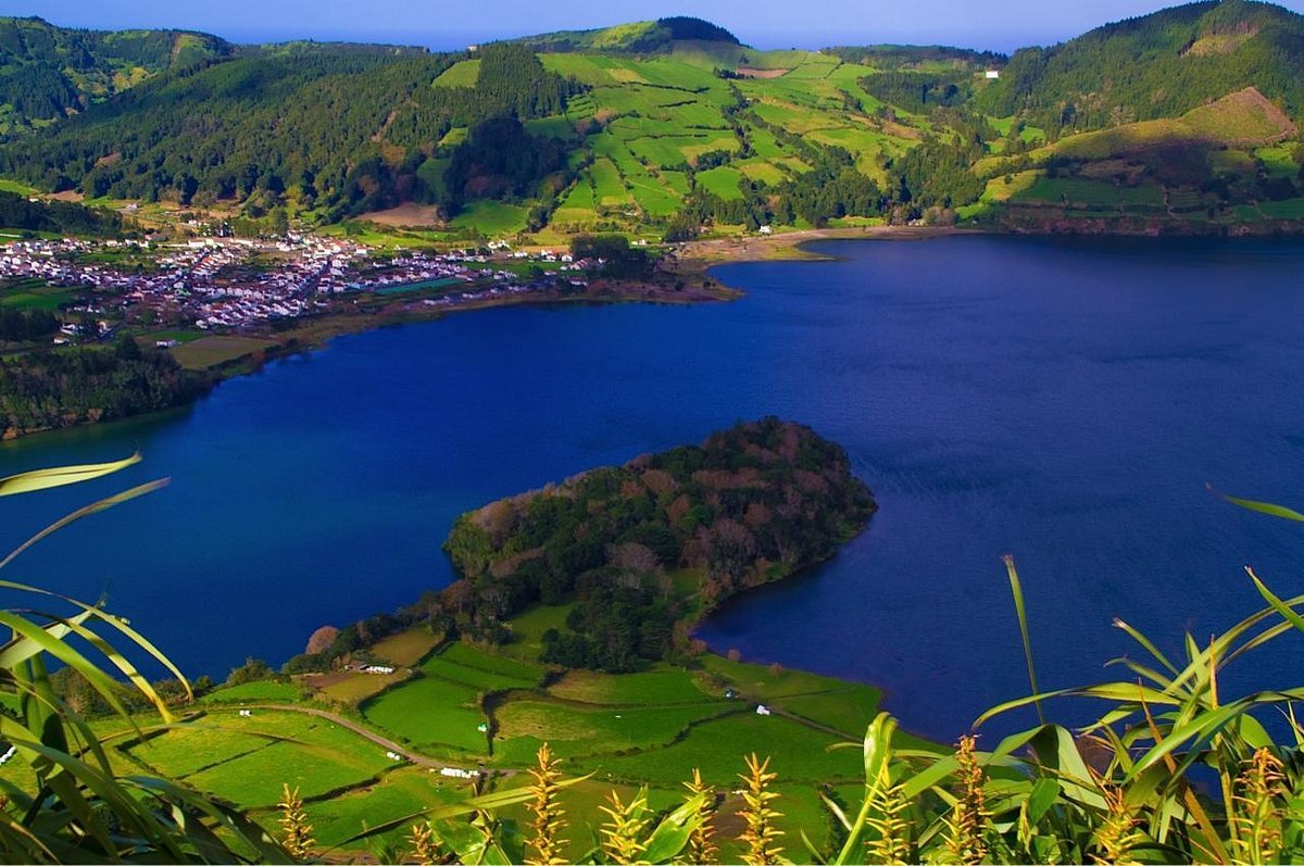 Lagoa Azul - Haunted Places in Sao Tome and Principe - creepyhq