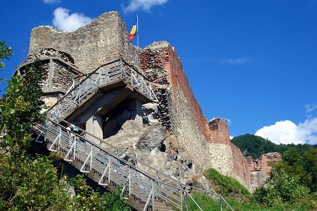 Poenari Fortress - Haunted Places in Romania - creepyhq
