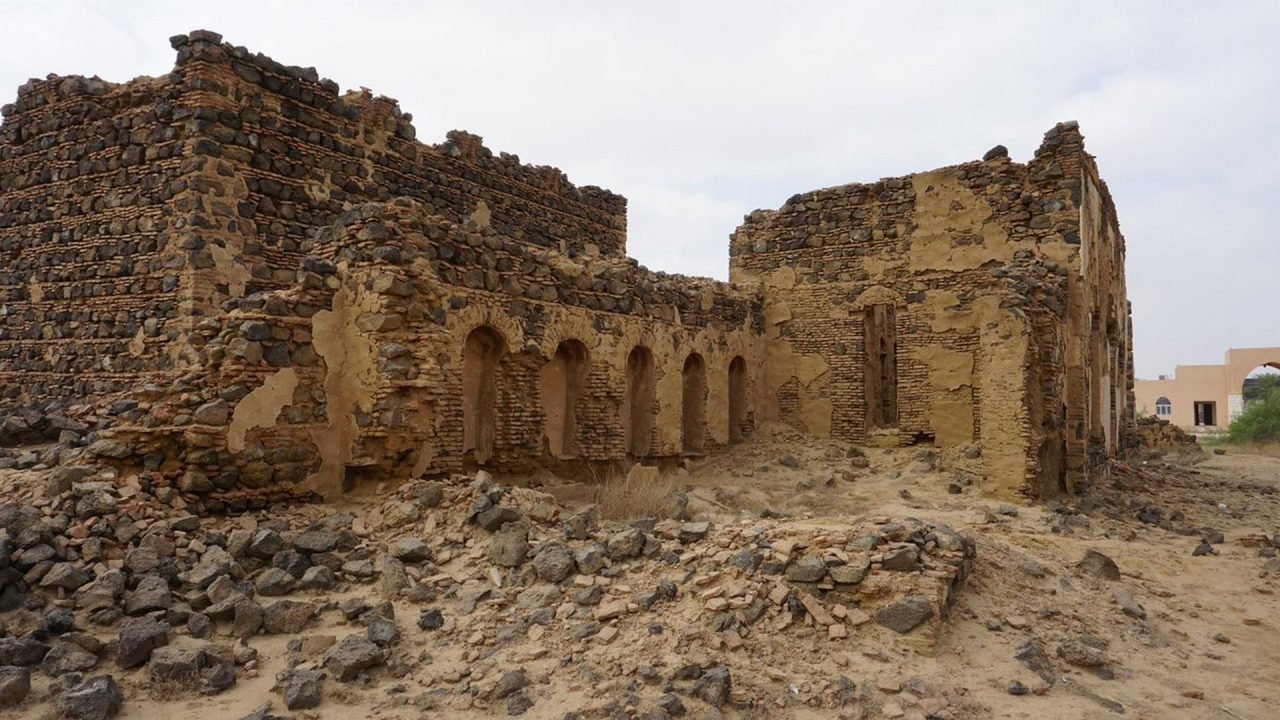 Shamsan Castle - Haunted Places in Saudi Arabia - creepyhq