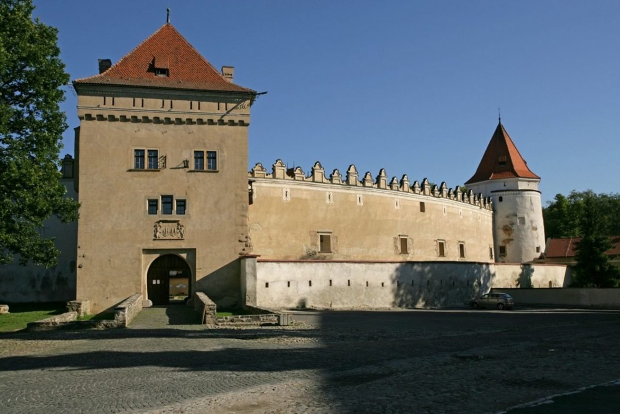 Kezmarok Castle - Haunted Places in Slovakia - creepyhq