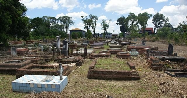 Oranjetuin - Haunted Places in Suriname - creepyhq