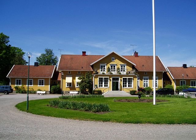 Toftaholm Herrgård - Haunted Places in Sweden - creepyhq