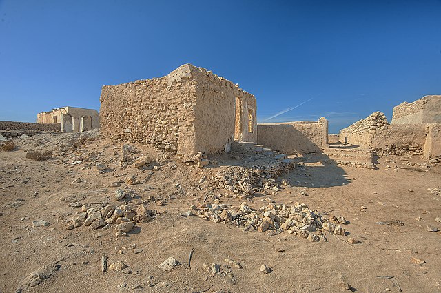 640px Ruined houses in Al Jumail Qatar